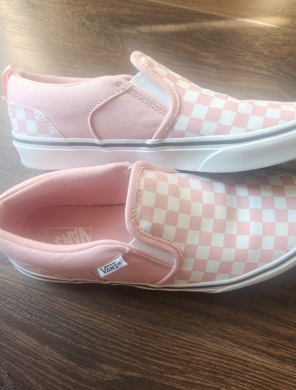 Vans Slip-On Checkerboard Sneakers in Light Pink & White - Picture 2 of 9